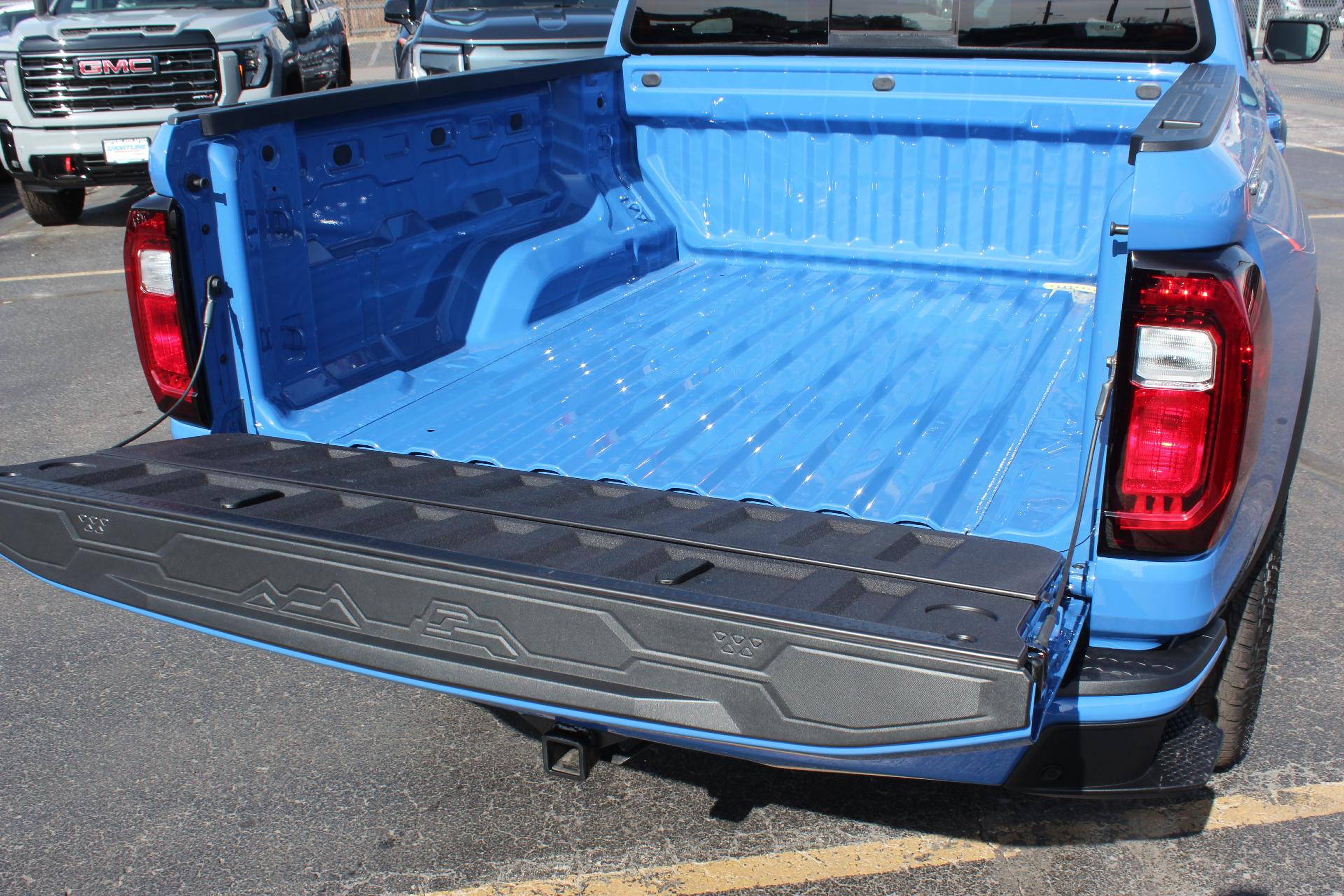 2025 GMC Canyon Vehicle Photo in AURORA, CO 80012-4011
