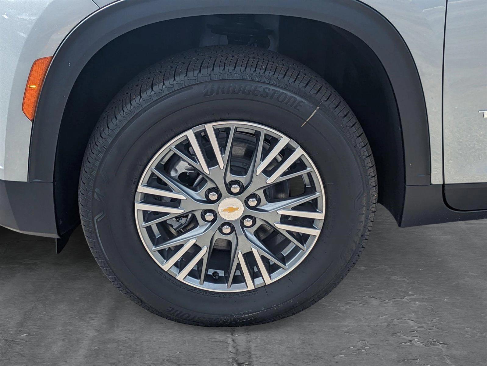 2025 Chevrolet Traverse Vehicle Photo in GREENACRES, FL 33463-3207