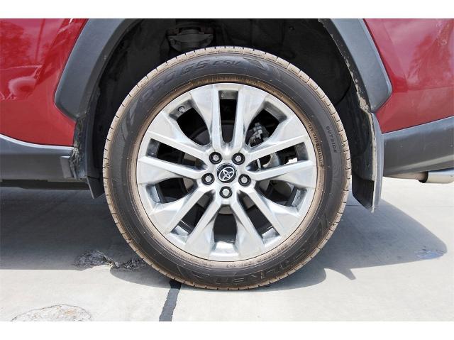 2019 Toyota RAV4 Vehicle Photo in ROSENBERG, TX 77471-5675