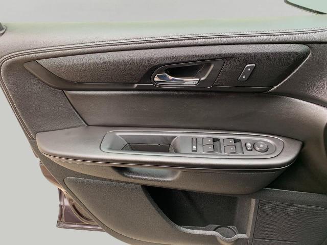 2015 Chevrolet Traverse Vehicle Photo in Green Bay, WI 54304