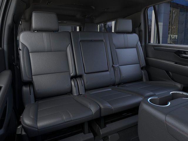 2025 Chevrolet Suburban Vehicle Photo in DANBURY, CT 06810-5034