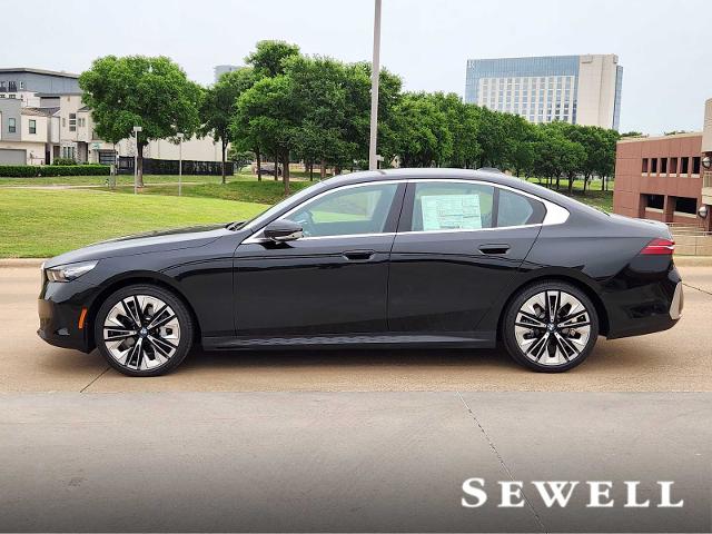 2025 BMW 530i xDrive Vehicle Photo in PLANO, TX 75024