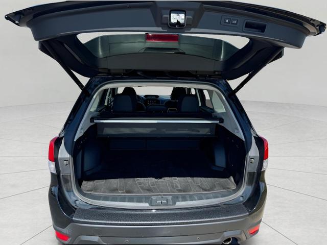 2022 Subaru Forester Vehicle Photo in Oshkosh, WI 54904