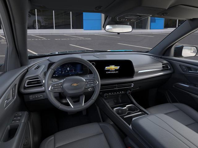 2025 Chevrolet Traverse Vehicle Photo in Roslyn, NY 11576