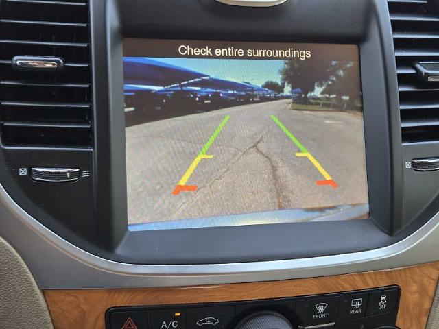 2014 Chrysler 300 Vehicle Photo in DENTON, TX 76210-9321