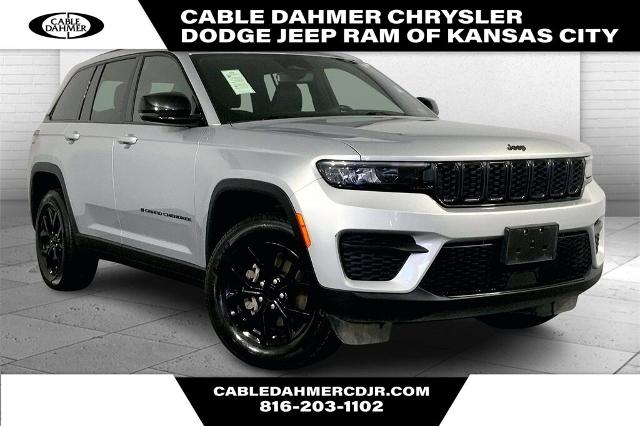 2024 Jeep Grand Cherokee Vehicle Photo in Kansas City, MO 64114