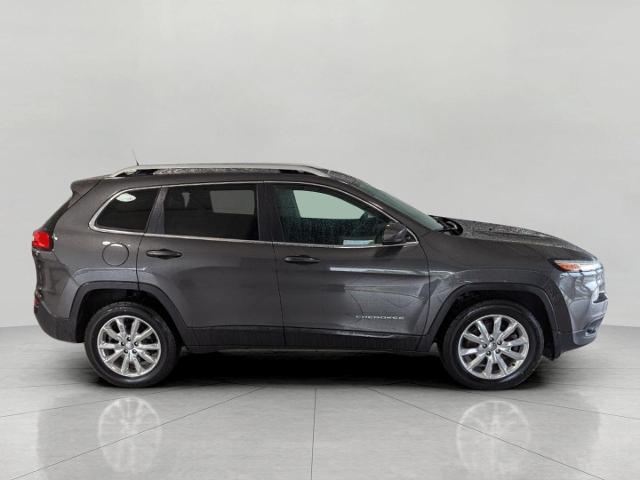 2017 Jeep Cherokee Vehicle Photo in Oshkosh, WI 54901