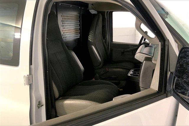 2023 GMC Savana Cargo 2500 Vehicle Photo in KANSAS CITY, MO 64114-4502