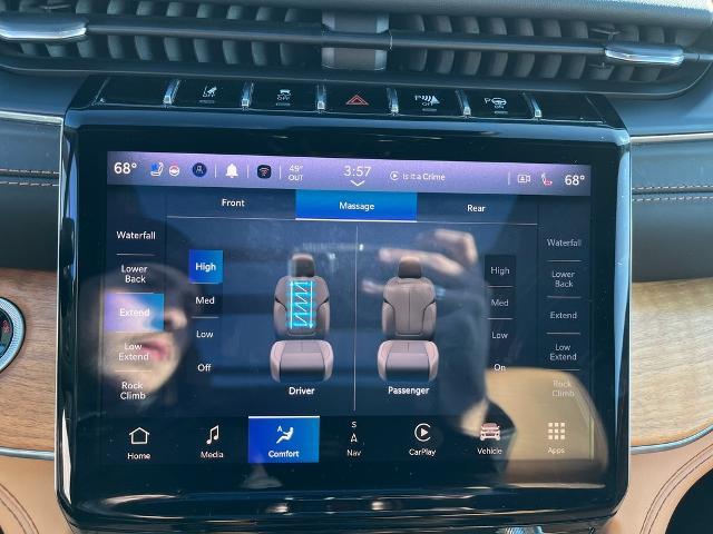 2021 Jeep Grand Cherokee L Vehicle Photo in GREEN BAY, WI 54304-5303