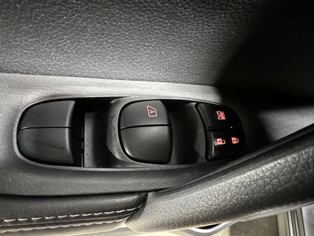 2022 Nissan Rogue Sport Vehicle Photo in Roslyn, NY 11576