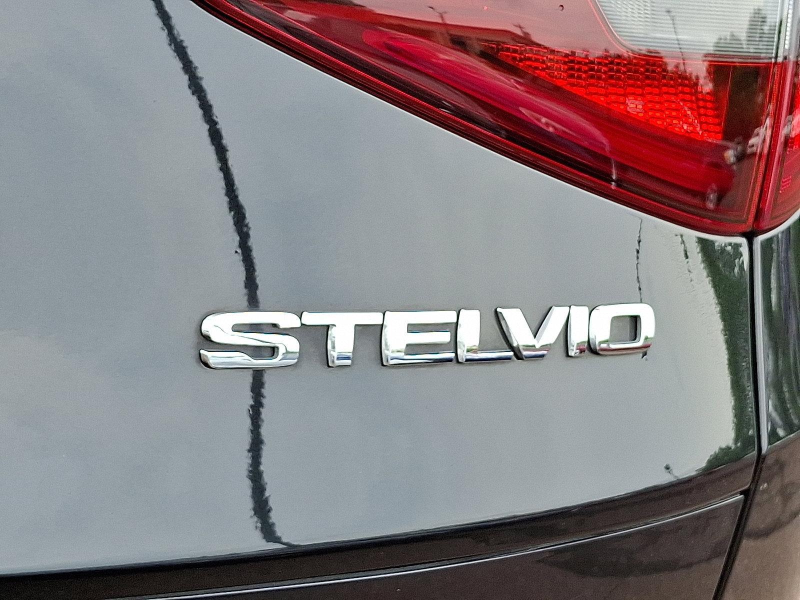 2022 Alfa Romeo Stelvio Vehicle Photo in Willow Grove, PA 19090