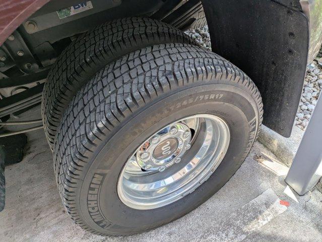 2017 Ford Super Duty F-350 DRW Vehicle Photo in SELMA, TX 78154-1459