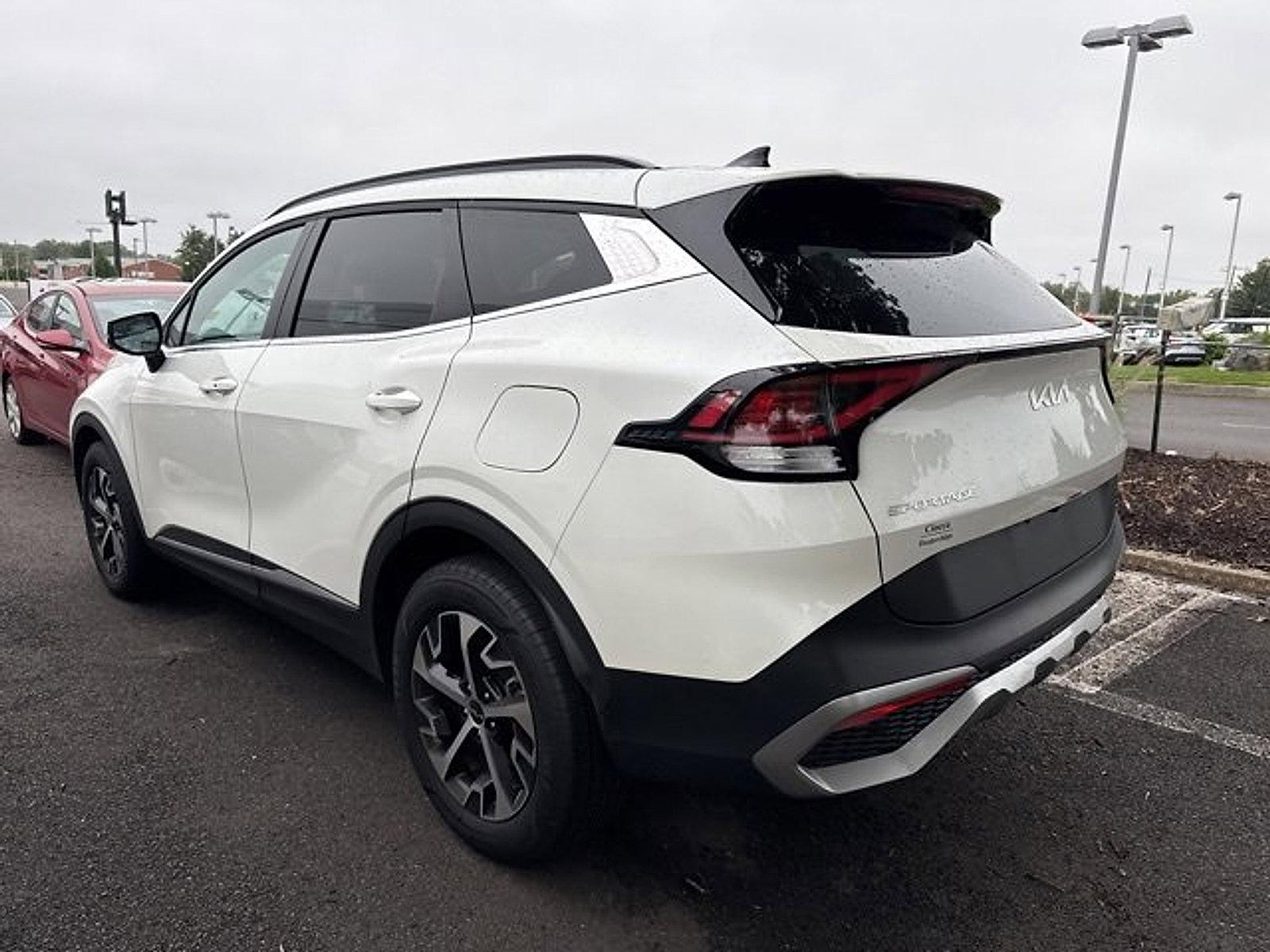 2024 Kia Sportage Hybrid Vehicle Photo in Trevose, PA 19053