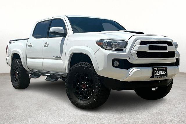 2017 Toyota Tacoma Vehicle Photo in Houston, TX 77007