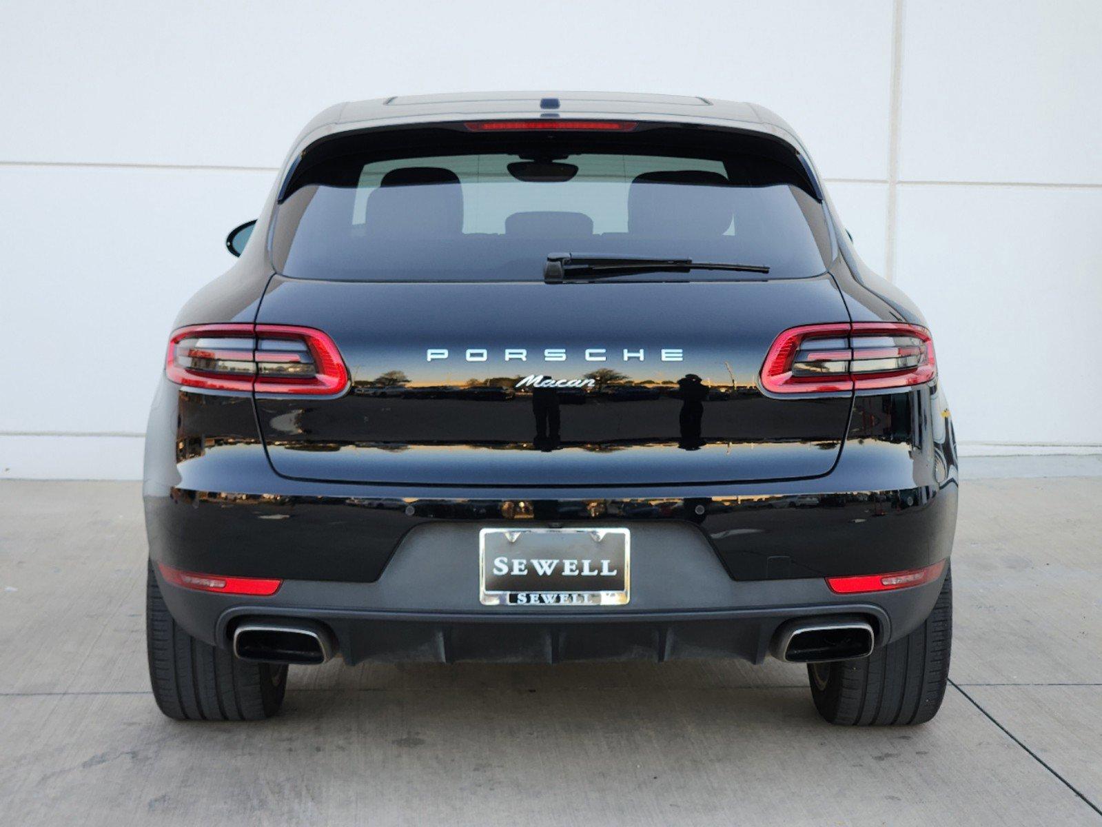 2018 Porsche Macan Vehicle Photo in PLANO, TX 75024