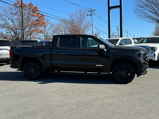 2025 GMC Sierra 1500 Vehicle Photo in LOWELL, MA 01852-4336