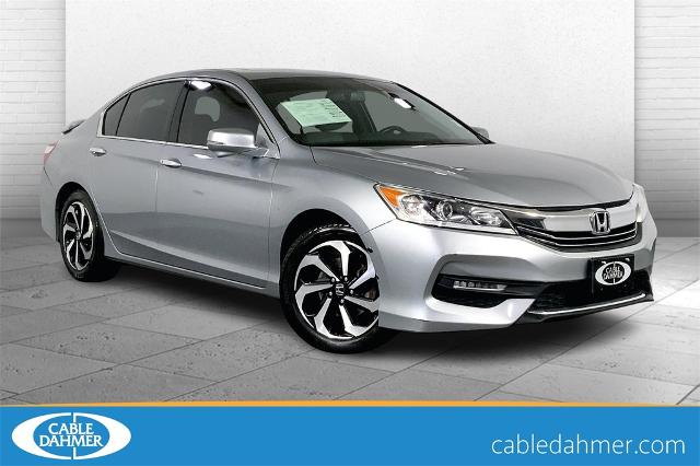 2017 Honda Accord Sedan Vehicle Photo in Lees Summit, MO 64086