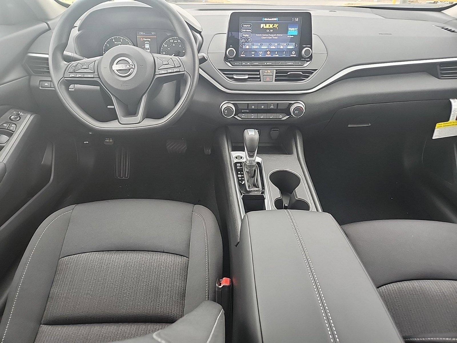2025 Nissan Altima Vehicle Photo in Albuquerque, NM 87110