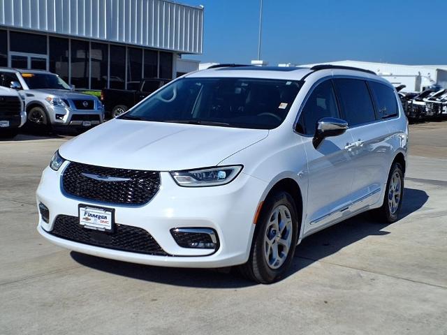 2023 Chrysler Pacifica Vehicle Photo in ROSENBERG, TX 77471-5675