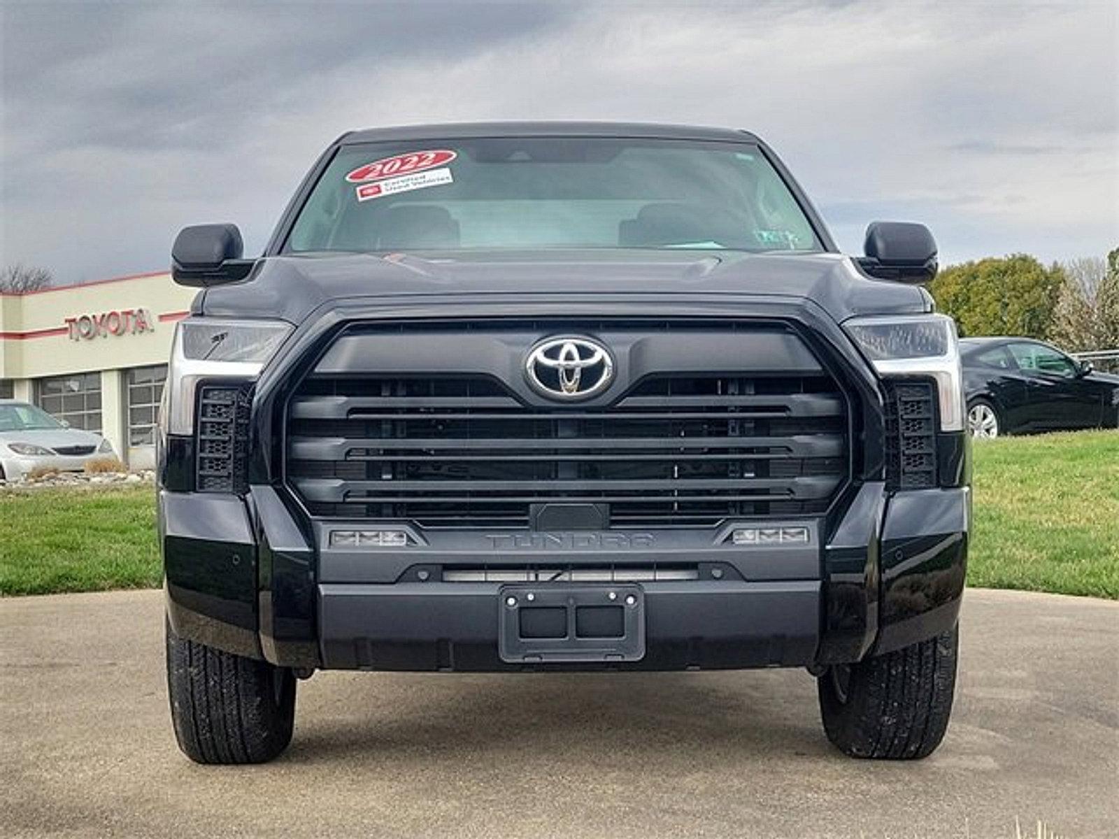 2022 Toyota Tundra 4WD Vehicle Photo in Trevose, PA 19053