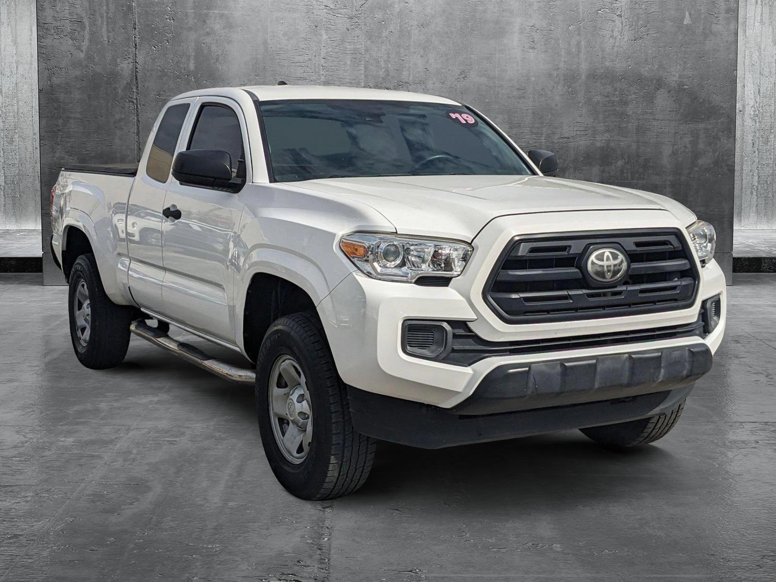 2019 Toyota Tacoma 2WD Vehicle Photo in MIAMI, FL 33172-3015