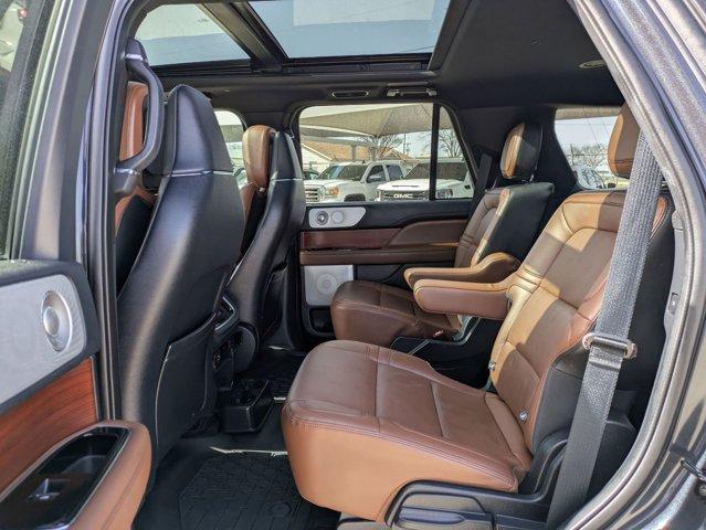 2022 Lincoln Navigator Vehicle Photo in SELMA, TX 78154-1459