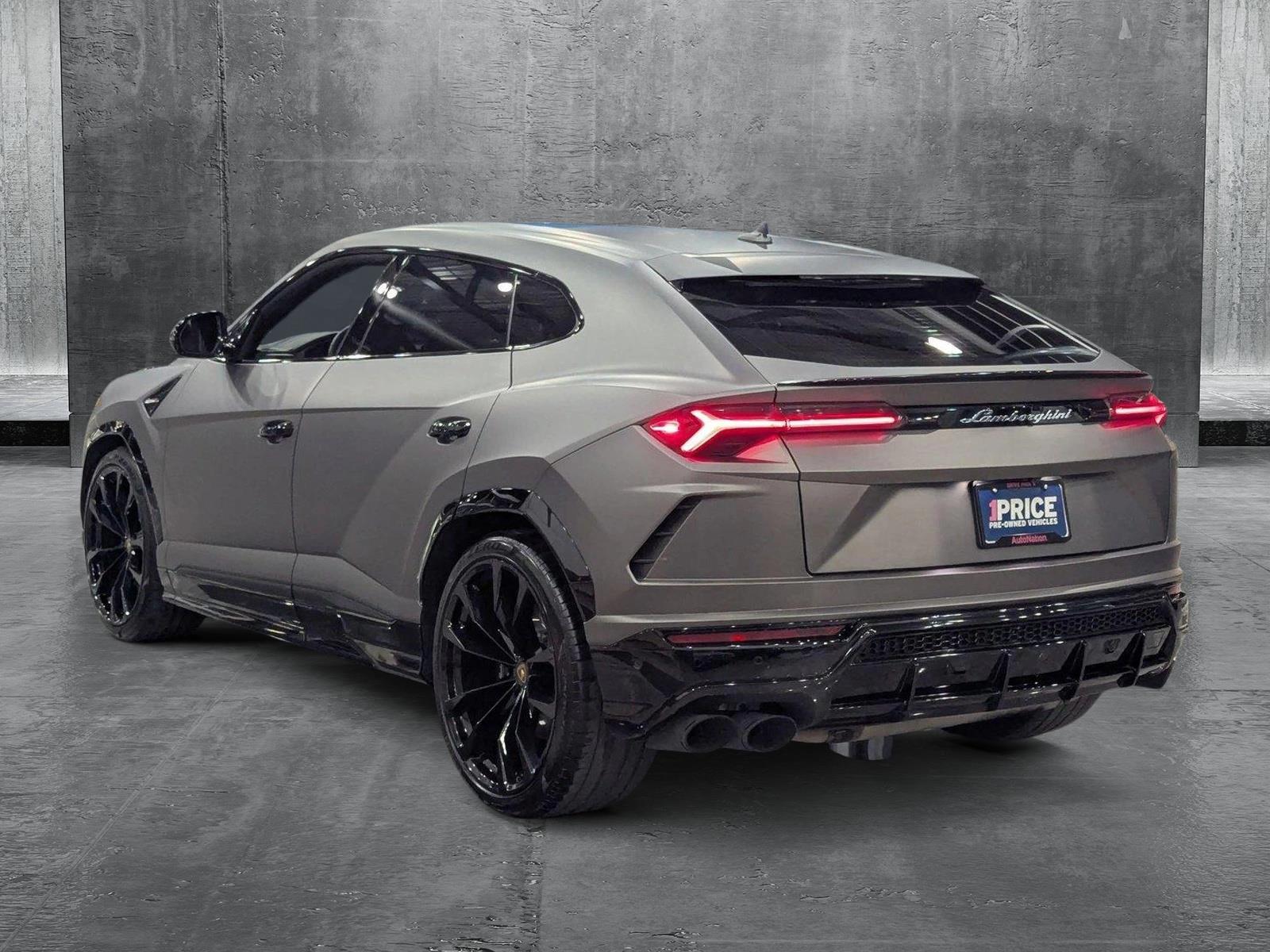 2019 Lamborghini Urus Vehicle Photo in Miami, FL 33169