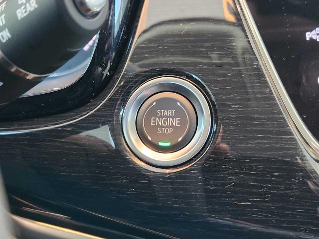 2025 Cadillac XT6 Vehicle Photo in HOUSTON, TX 77079