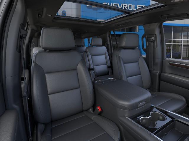 2025 Chevrolet Suburban Vehicle Photo in Roslyn, NY 11576