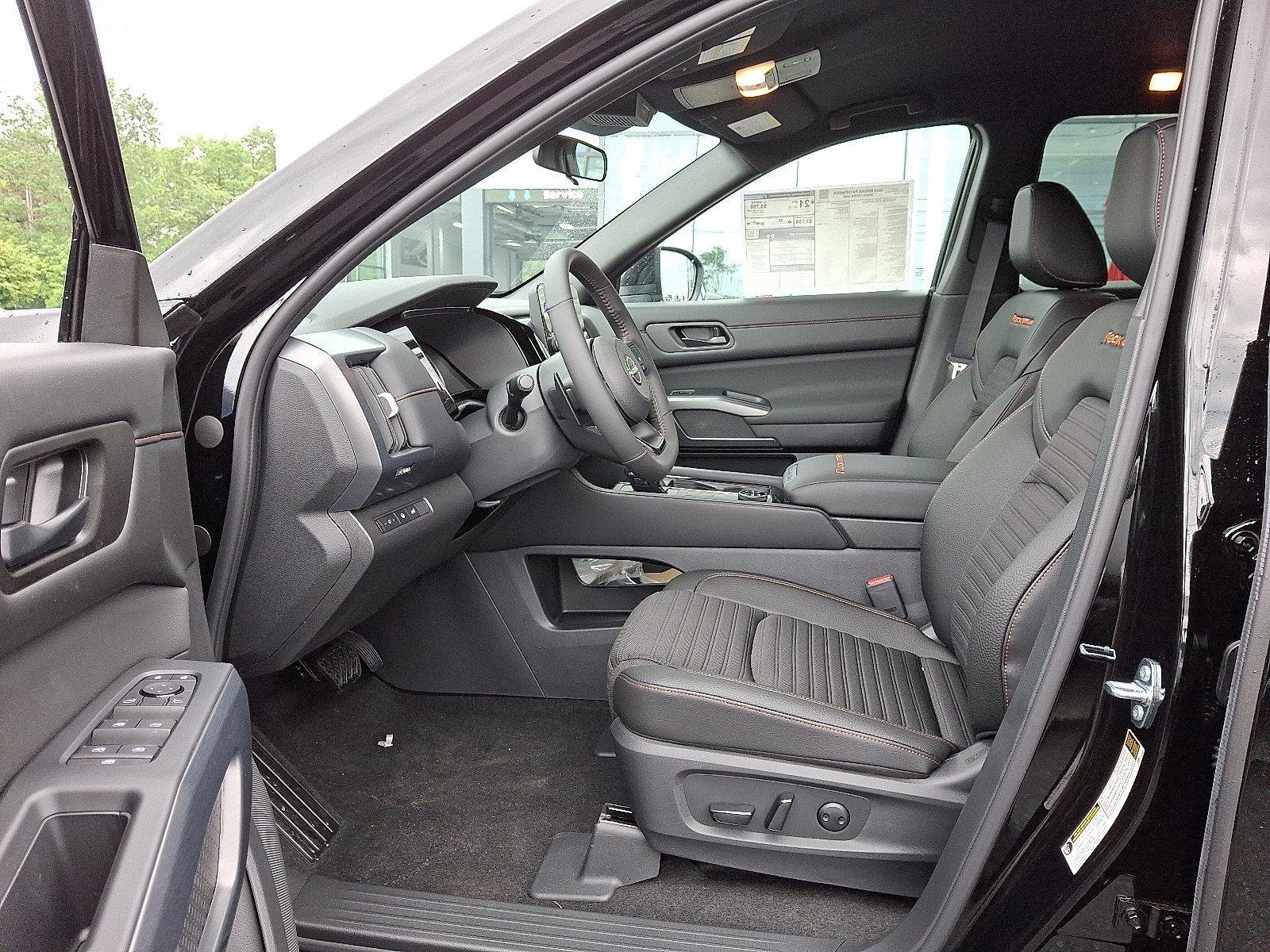 2025 Nissan Pathfinder Vehicle Photo in Mechanicsburg, PA 17050-2306