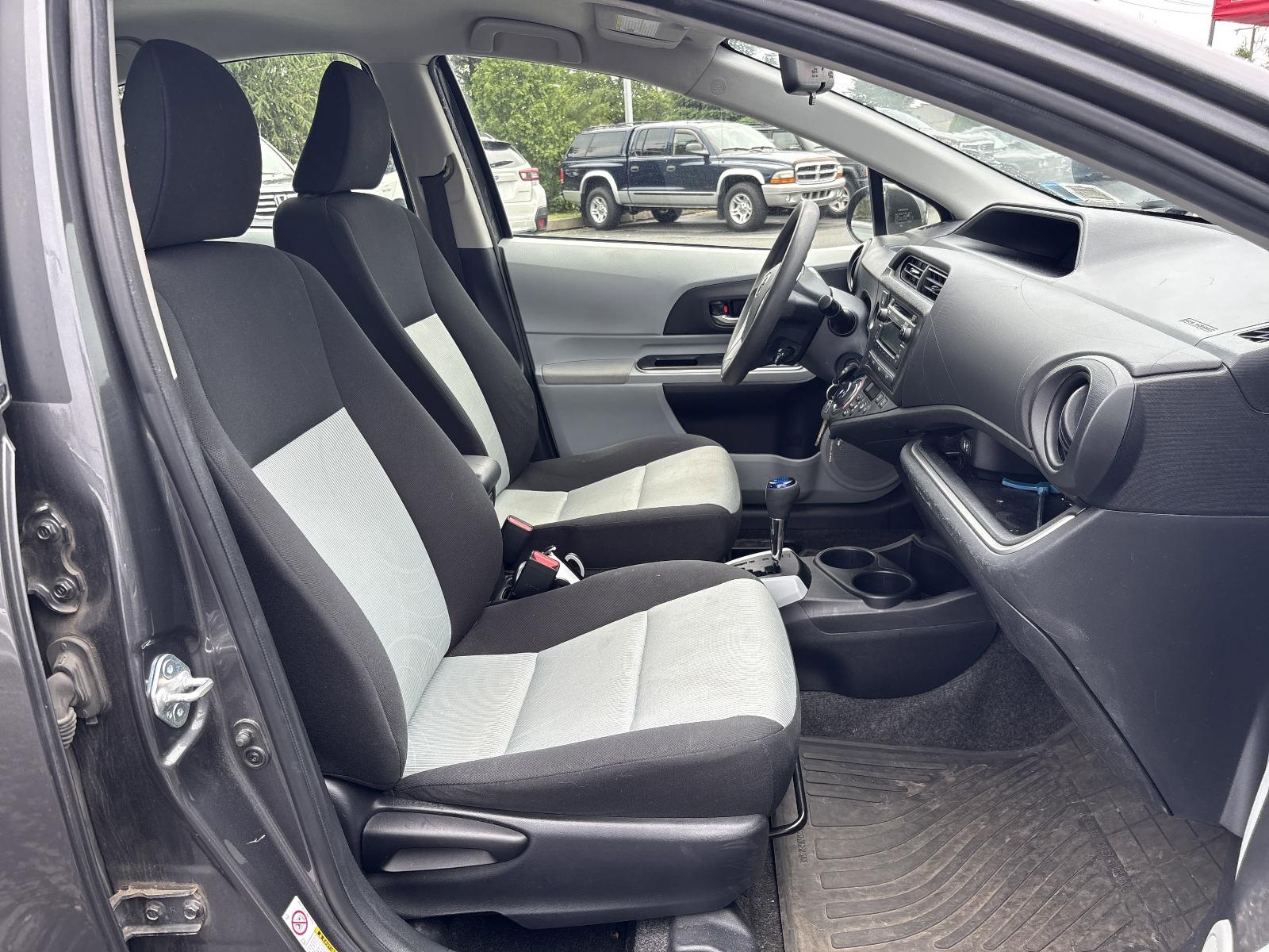 2014 Toyota Prius c Vehicle Photo in Mechanicsburg, PA 17050