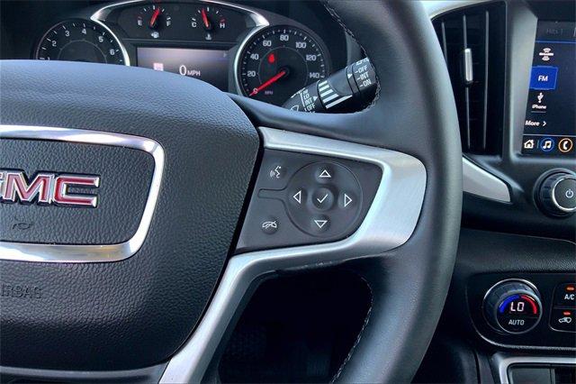 2024 GMC Terrain Vehicle Photo in TOPEKA, KS 66609-0000