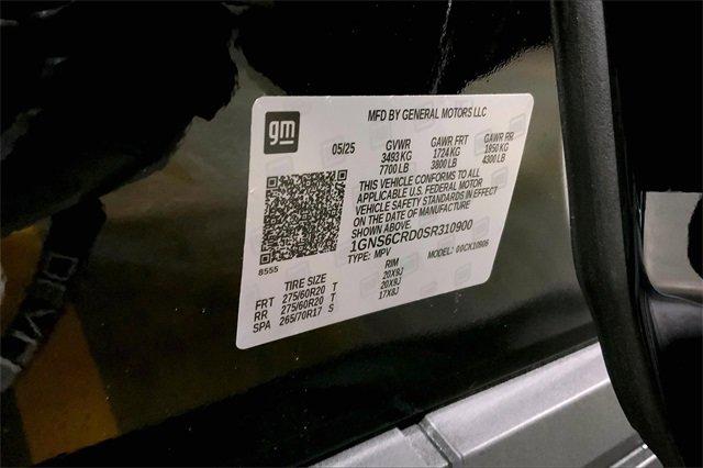 2025 Chevrolet Suburban Vehicle Photo in KANSAS CITY, MO 64114-4502