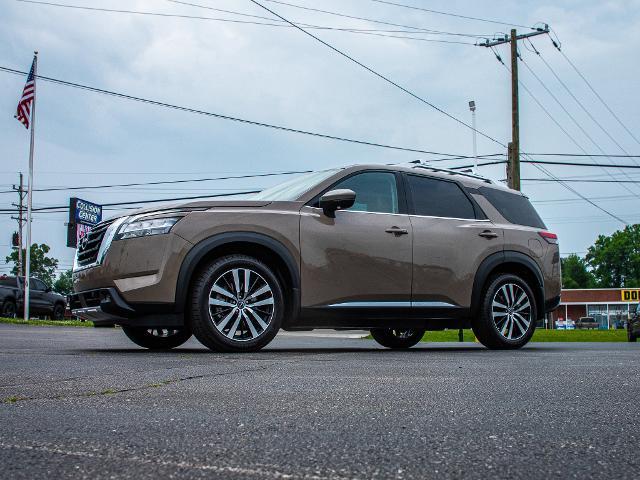 2023 Nissan Pathfinder Vehicle Photo in MADISON, IN 47250-1611