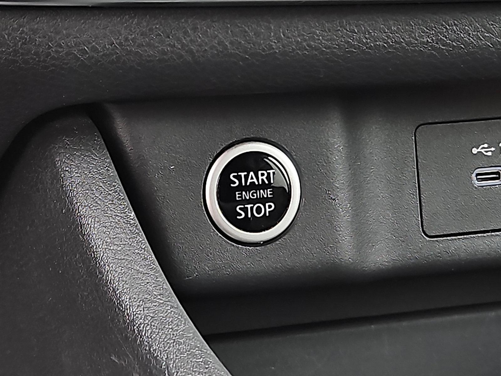 2022 Nissan Rogue Vehicle Photo in Jenkintown, PA 19046