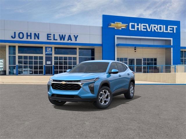 2025 Chevrolet Trax Vehicle Photo in ENGLEWOOD, CO 80113-6708