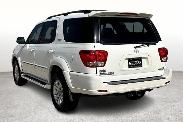 2006 Toyota Sequoia Vehicle Photo in Grapevine, TX 76051