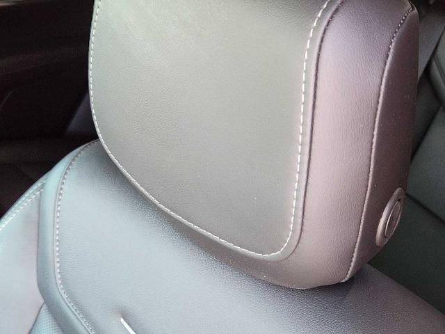 2022 Cadillac XT6 Vehicle Photo in DENTON, TX 76210-9321
