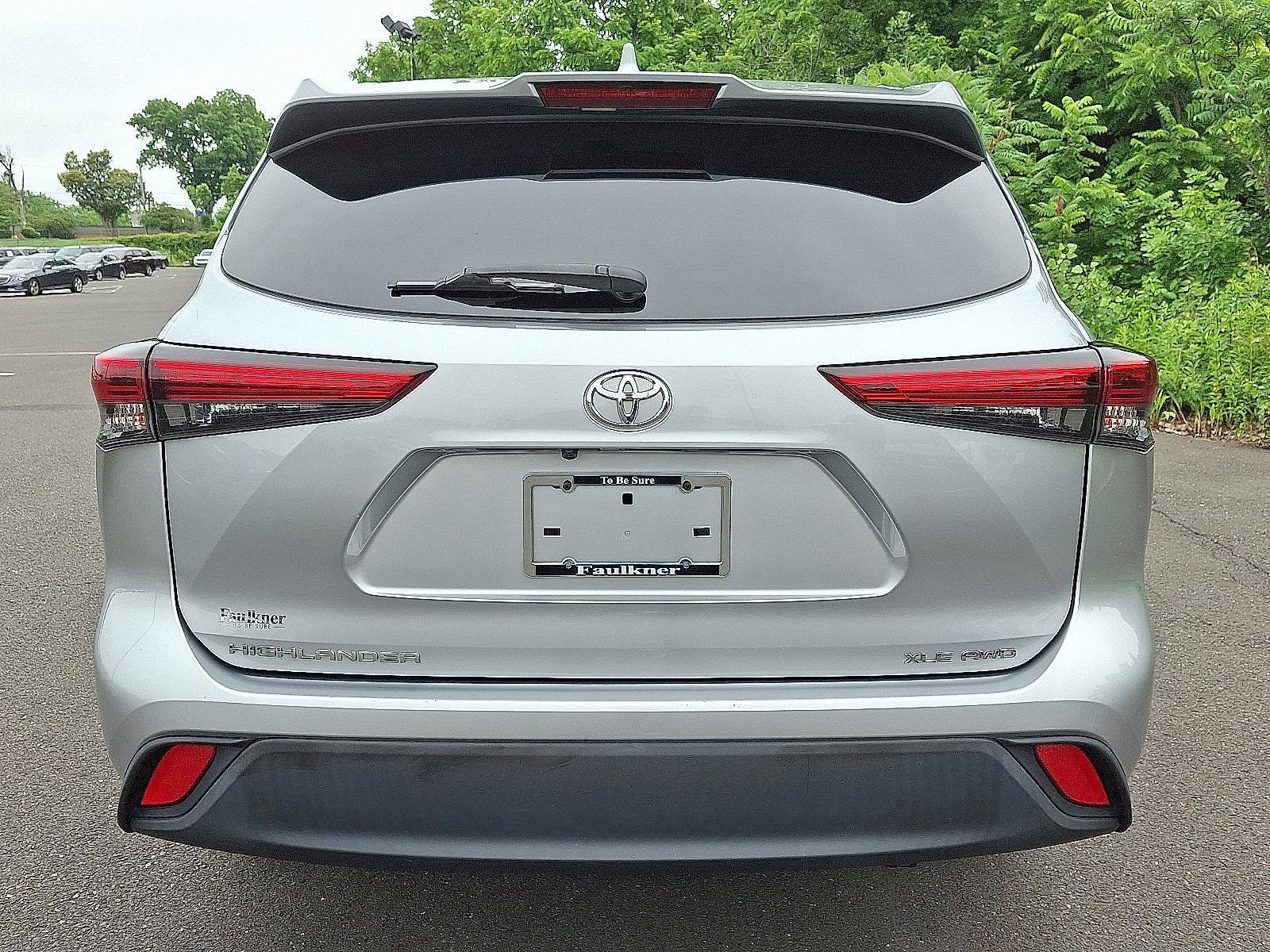 2021 Toyota Highlander Vehicle Photo in Trevose, PA 19053