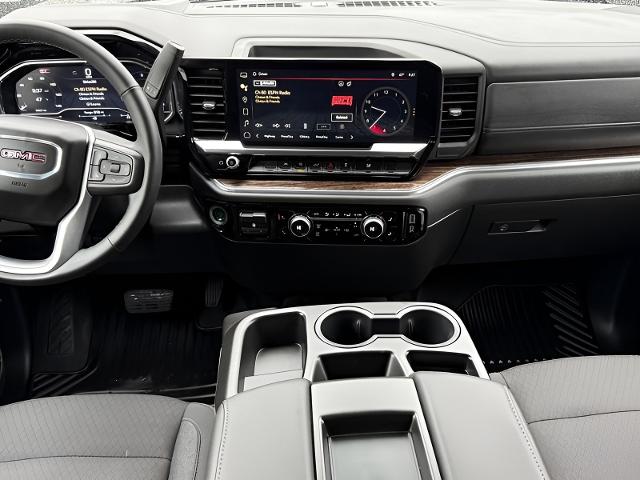 2024 GMC Sierra 1500 Vehicle Photo in APPLETON, WI 54914-8833