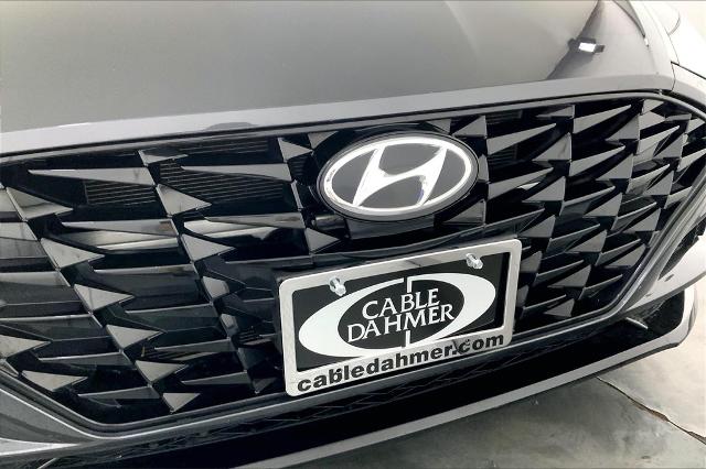 2021 Hyundai SONATA Vehicle Photo in Lees Summit, MO 64086