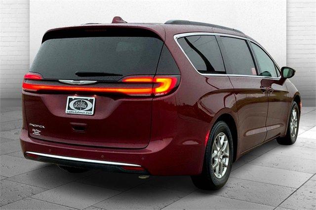 2021 Chrysler Pacifica Vehicle Photo in TOPEKA, KS 66609-0000