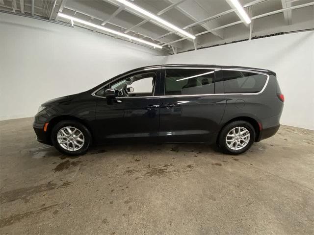 2023 Chrysler Pacifica Vehicle Photo in PORTLAND, OR 97225-3518