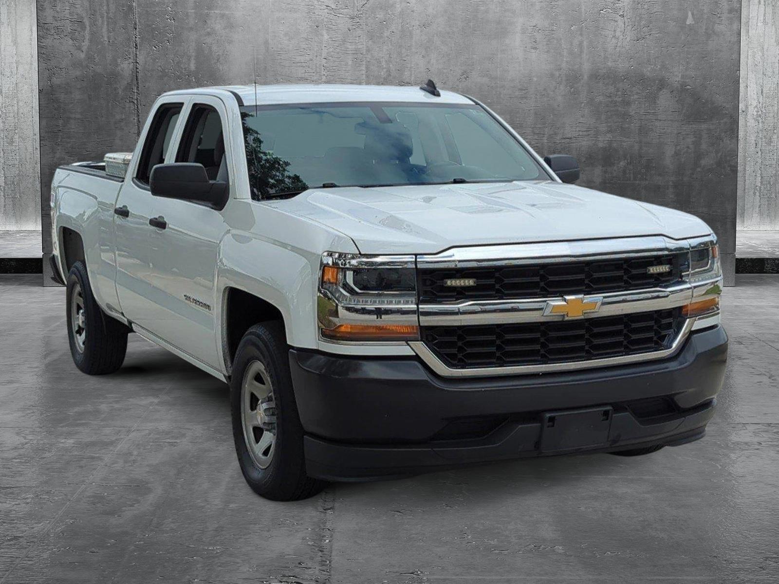 2019 Chevrolet Silverado 1500 LD Vehicle Photo in Pembroke Pines, FL 33027