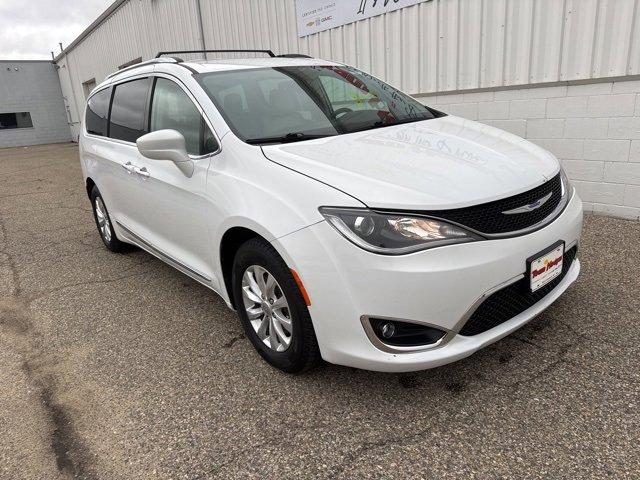 Used 2019 Chrysler Pacifica Touring L with VIN 2C4RC1BG3KR592825 for sale in West Branch, MI