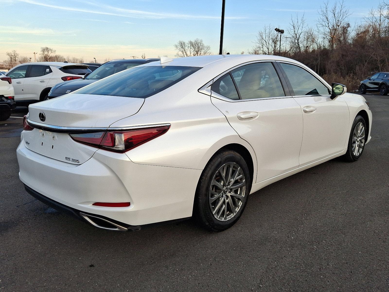 2022 Lexus ES 350 Vehicle Photo in Trevose, PA 19053