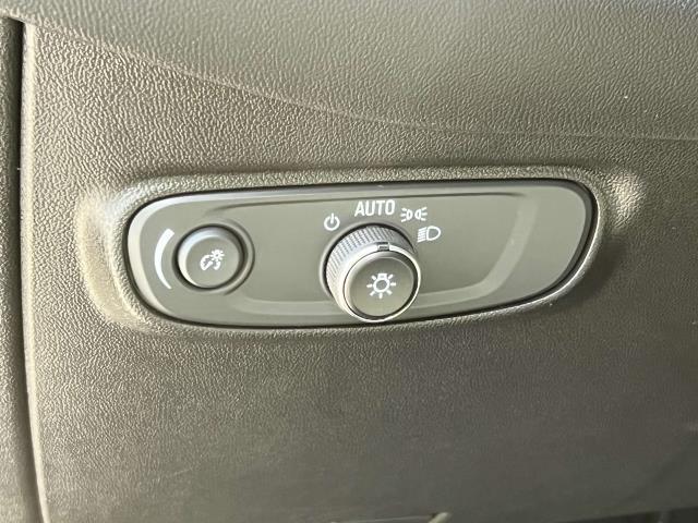 2022 Chevrolet Equinox Vehicle Photo in Roslyn, NY 11576