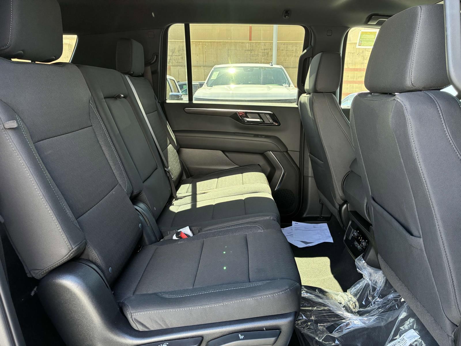 2025 Chevrolet Suburban Vehicle Photo in LOS ANGELES, CA 90007-3794