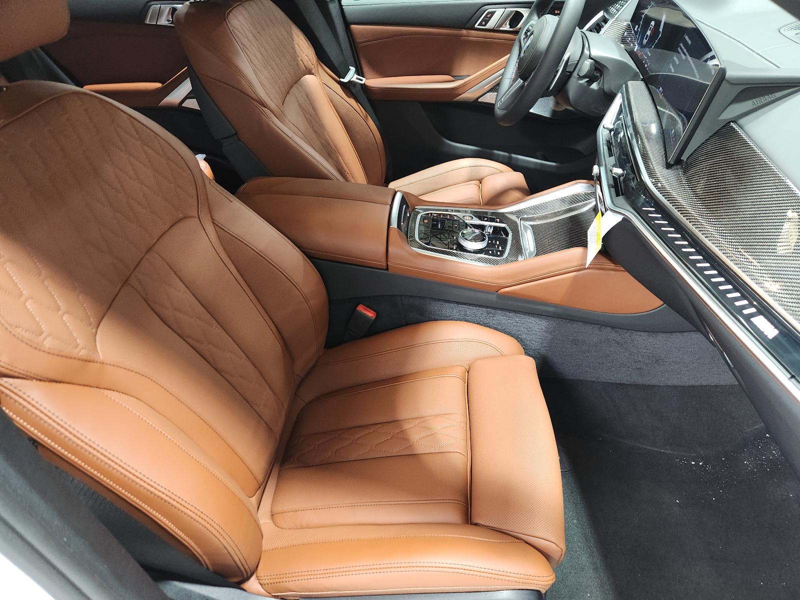 2025 BMW X6 M60i Vehicle Photo in GRAPEVINE, TX 76051