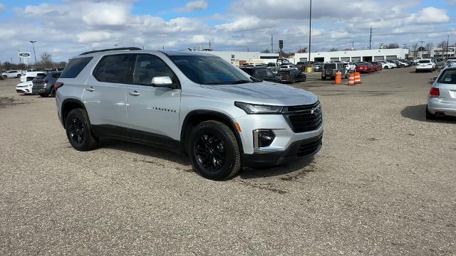 Used 2022 Chevrolet Traverse 1LT with VIN 1GNEVGKW4NJ141714 for sale in Sterling Heights, MI